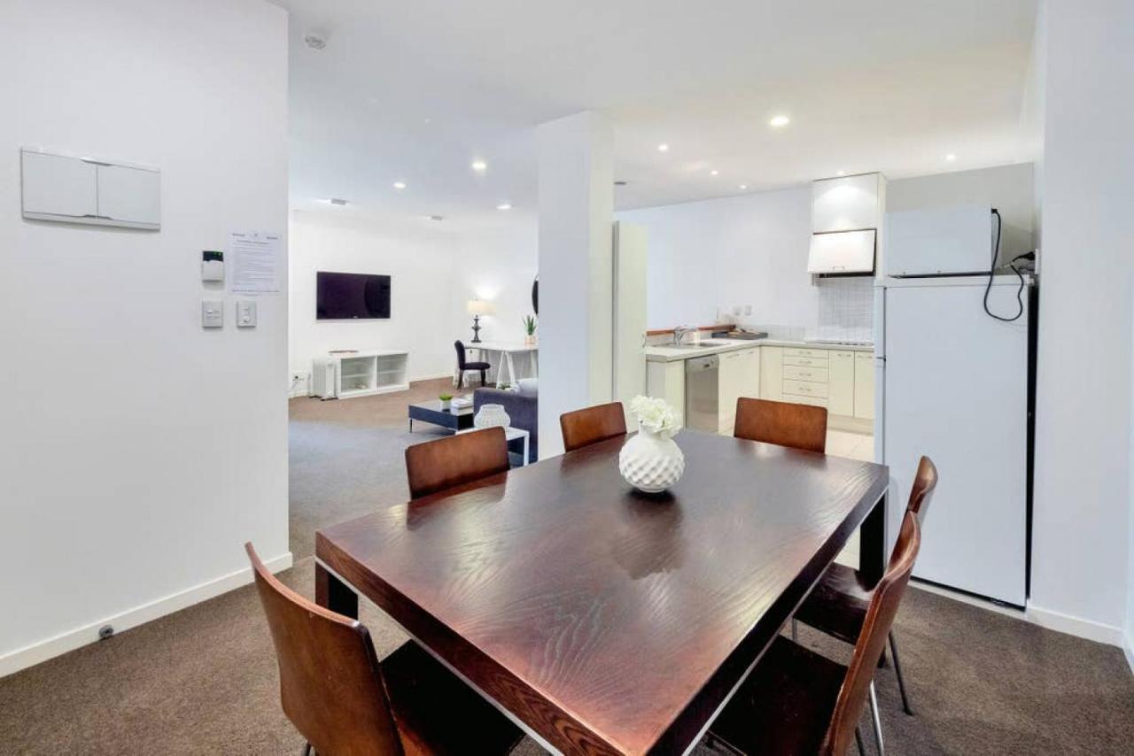 Spacious 2Br Near Westfield Newmarket Окленд Экстерьер фото